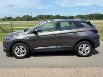 Vauxhall Grandland X 1.2 Turbo SE Euro 6 (s/s) 5dr