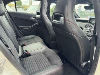 Mercedes-Benz A Class 2.0 A250 AMG Sport 7G-DCT Euro 6 (s/s) 5dr