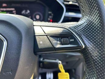 Audi Q3 1.5 TFSI CoD 35 S line S Tronic Euro 6 (s/s) 5dr