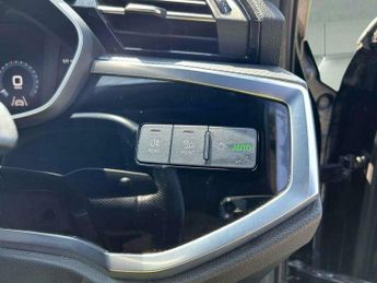 Audi Q3 1.5 TFSI CoD 35 S line S Tronic Euro 6 (s/s) 5dr
