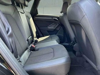 Audi Q3 1.5 TFSI CoD 35 S line S Tronic Euro 6 (s/s) 5dr