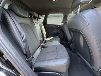 Audi Q3 1.5 TFSI CoD 35 S line S Tronic Euro 6 (s/s) 5dr