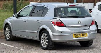 Vauxhall Astra 1.8i 16v Design 5dr