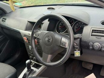 Vauxhall Astra 1.8i 16v Design 5dr