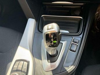 BMW 3 SERIES 2.0 318d SE Auto Euro 5 (s/s) 4dr