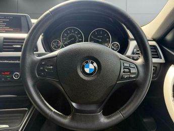 BMW 3 SERIES 2.0 318d SE Auto Euro 5 (s/s) 4dr