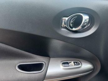 Nissan Juke 1.6 Acenta Premium CVT Euro 5 5dr