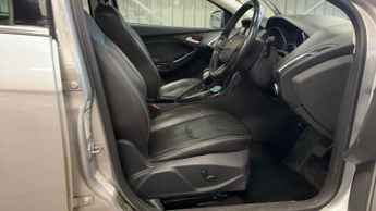 Ford Focus 1.5 TDCi Titanium Hatchback 5dr Diesel Powershift Euro 6 (s/s) (