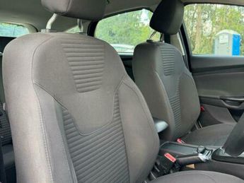 Ford Focus 1.6 Titanium Hatchback 5dr Petrol Powershift Euro 6 (125 ps)