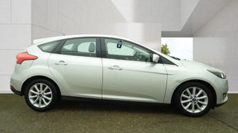Ford Focus 1.6 Titanium Hatchback 5dr Petrol Powershift Euro 6 (125 ps)