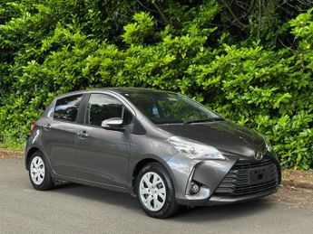 Toyota Yaris 1.33 Dual VVT-i Design Multidrive S Euro 6 5dr (Safety Sense)