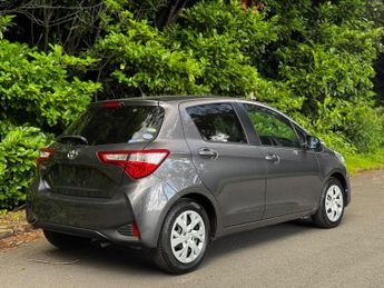 Toyota Yaris 1.33 Dual VVT-i Design Multidrive S Euro 6 5dr (Safety Sense)