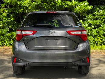 Toyota Yaris 1.33 Dual VVT-i Design Multidrive S Euro 6 5dr (Safety Sense)