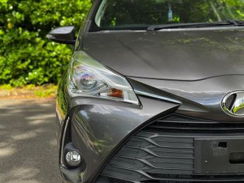 Toyota Yaris 1.33 Dual VVT-i Design Multidrive S Euro 6 5dr (Safety Sense)