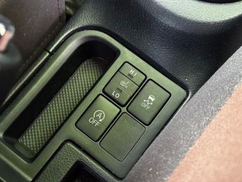 Toyota Yaris 1.33 Dual VVT-i Design Multidrive S Euro 6 5dr (Safety Sense)
