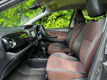 Toyota Yaris 1.33 Dual VVT-i Design Multidrive S Euro 6 5dr (Safety Sense)