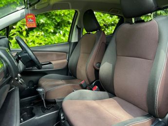 Toyota Yaris 1.33 Dual VVT-i Design Multidrive S Euro 6 5dr (Safety Sense)