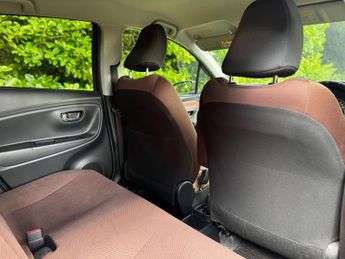 Toyota Yaris 1.33 Dual VVT-i Design Multidrive S Euro 6 5dr (Safety Sense)