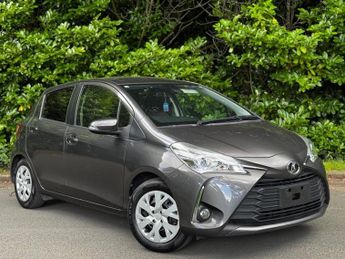 Toyota Yaris 1.33 Dual VVT-i Design Multidrive S Euro 6 5dr (Safety Sense)