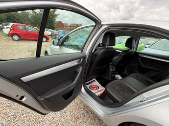 Skoda Octavia ELEGANCE TDI CR DSG