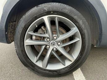 MG MG HS 1.5 T-GDI 16.6kWh Exclusive Auto Euro 6 (s/s) 5dr