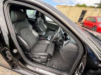 Audi A4 AVANT TDI S LINE NAV