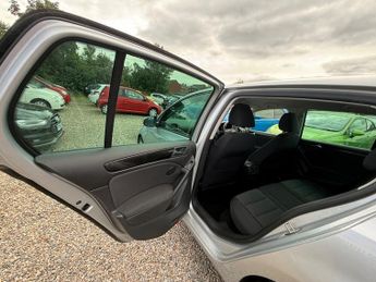 Volkswagen Golf MATCH TDI BLUEMOTIONTECHNOLOGY DSG