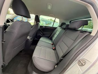 Volkswagen Golf MATCH TDI BLUEMOTIONTECHNOLOGY DSG