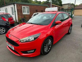 Ford Focus 1.0T EcoBoost ST-Line Euro 6 (s/s) 5dr