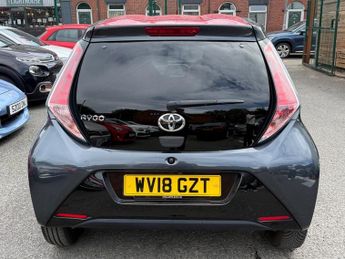 Toyota AYGO VVT-I X-PRESS X-SHIFT
