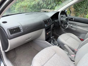 Volkswagen Golf S (102BHP)
