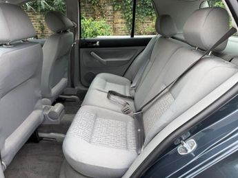 Volkswagen Golf S (102BHP)