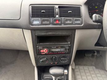 Volkswagen Golf S (102BHP)