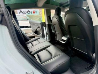 Tesla Model 3 PERFORMANCE AWD