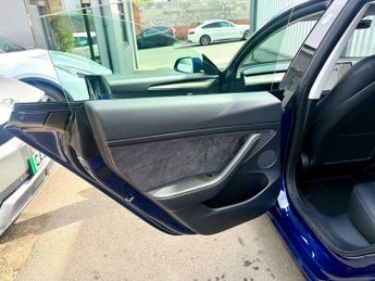 Tesla Model 3 STANDARD RANGE PLUS