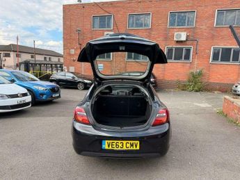 Vauxhall Insignia 2.0 CDTi Tech Line Auto Euro 5 5dr