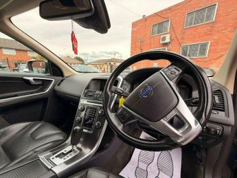 Volvo XC60 2.4 D5 R-Design Geartronic AWD Euro 5 5dr
