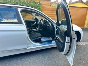 BMW 3 SERIES 320i Luxury Touring Euro6 Reg:KO13XFR