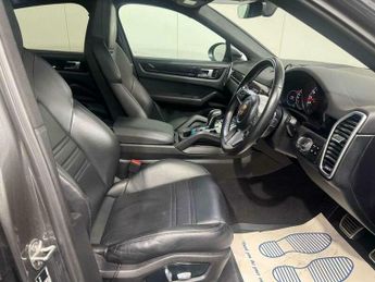 Porsche Cayenne 2.9 Cayenne V6 S Auto 4WD 5dr