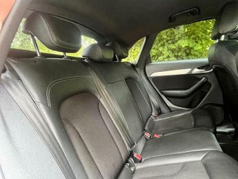 Audi Q3 2.0 TDI S line S Tronic quattro Euro 5 (s/s) 5dr