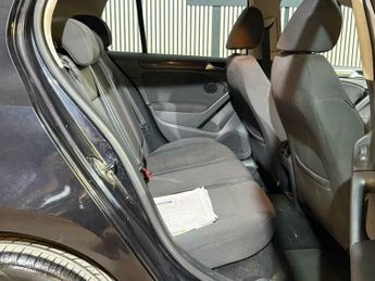Volkswagen Golf 1.6 TDI SE DSG Euro 5 5dr