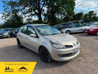 Renault Clio INITIALE 16V