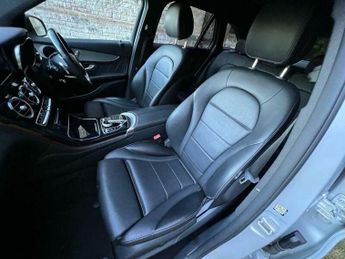 Mercedes-Benz C Class 2.1 GLC220d AMG Line (Premium) G-Tronic 4MATIC Euro 6 (s/s) 5dr