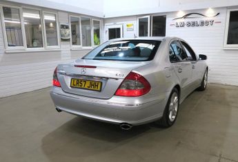 Mercedes E Class E320 CDI AVANTGARDE 221