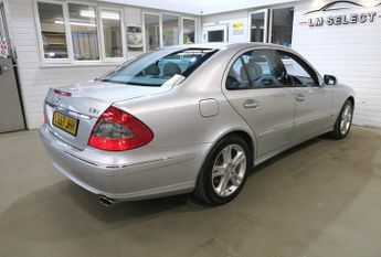 Mercedes E Class E320 CDI AVANTGARDE 221