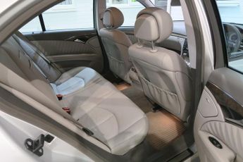 Mercedes E Class E320 CDI AVANTGARDE 221