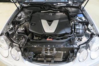 Mercedes E Class E320 CDI AVANTGARDE 221