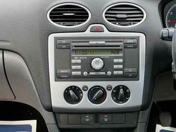 Ford Focus 1.6 Zetec Climate 5dr