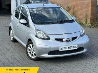 Toyota AYGO 1.0 VVT-i Platinum Hatchback 5dr Petrol Manual Euro 4 (67 bhp)