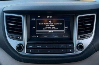 Hyundai Tucson 2.0 CRDi Premium SUV 5dr Diesel Auto 4WD Euro 6 (136 ps)